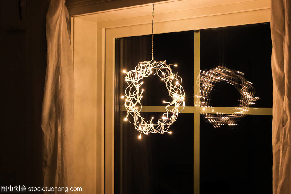 室內(nèi)圣誕燈飾 點(diǎn)亮溫馨與歡樂的節(jié)日氛圍